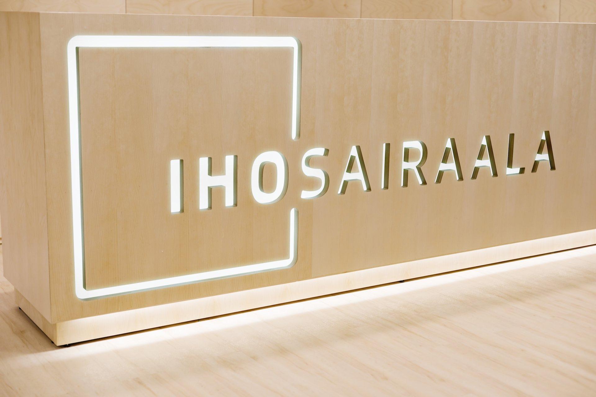 Ihosairaalan vastaanottotiskin logo