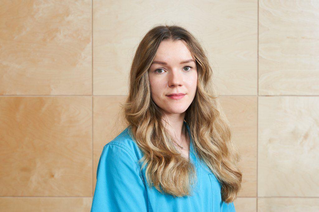 Laserhoitaja Emilia Saarikangas